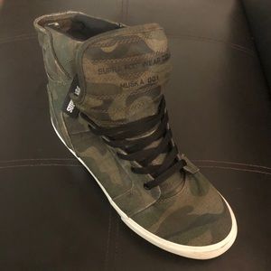 Camo Supras